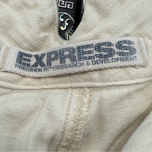 Express Vintage Precision Fit Beige Cotton Pants 5/6 Buckle Back Split Hem - Picture 7 of 8
